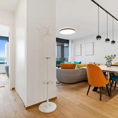 Stylish And Luxurious With Pool & Gym Appartement Luxemburg