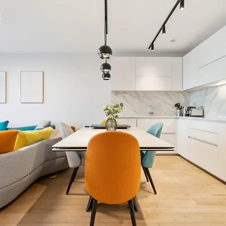 Stylish And Luxurious With Pool & Gym * Luxembourg