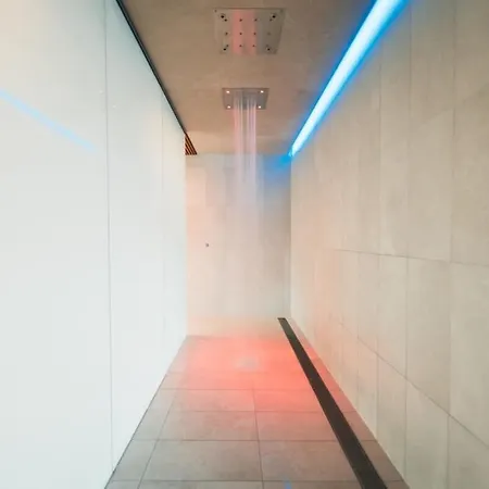 Stylish And Luxurious With Pool & Gym Appartement *
