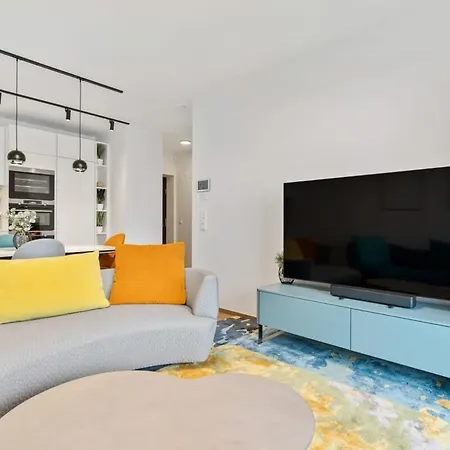 Stylish And Luxurious With Pool & Gym Appartement