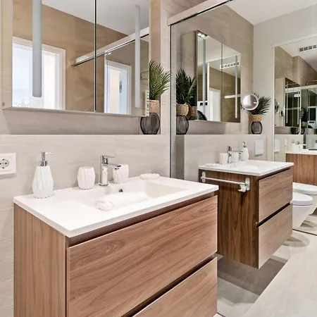 Stylish And Luxurious With Pool & Gym Appartement *